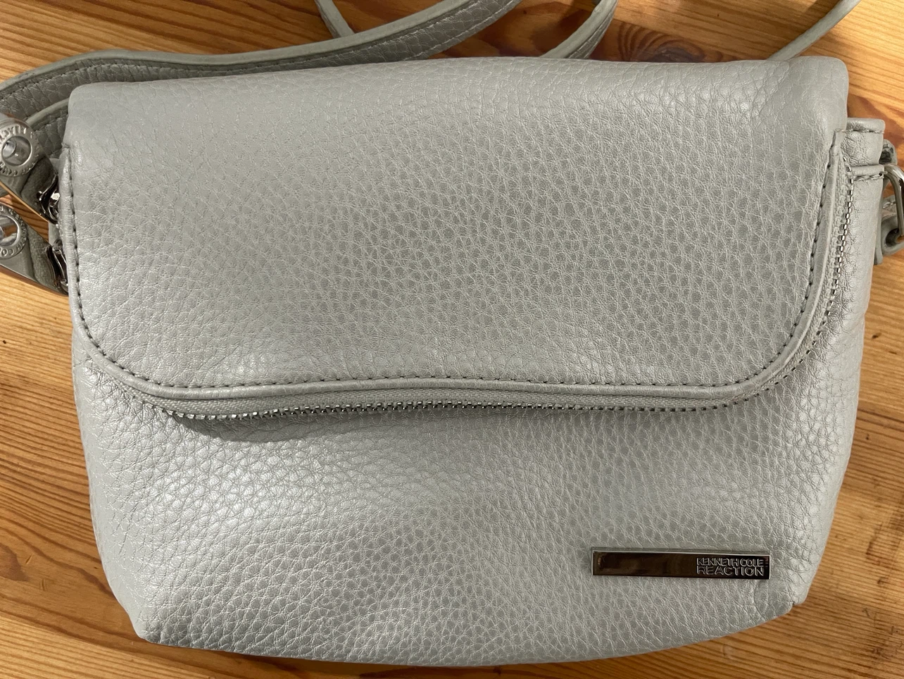 Kenneth Cole Reaction Crossbody Bag