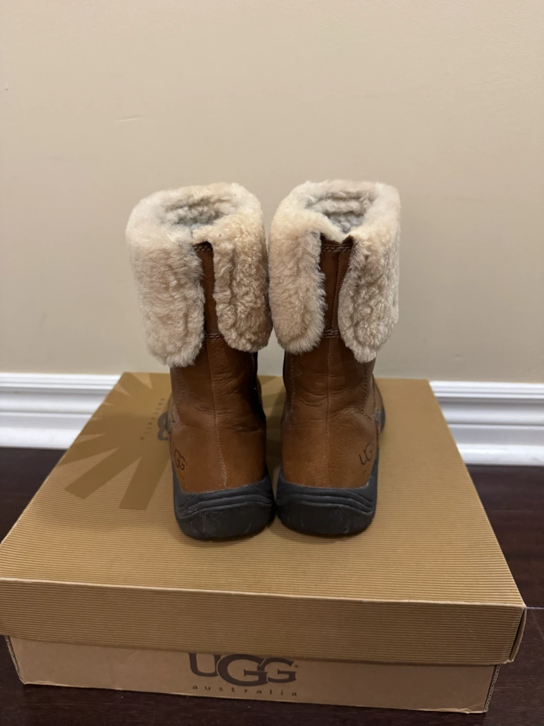 UGG Australia Brown Leather Boots - photo 2