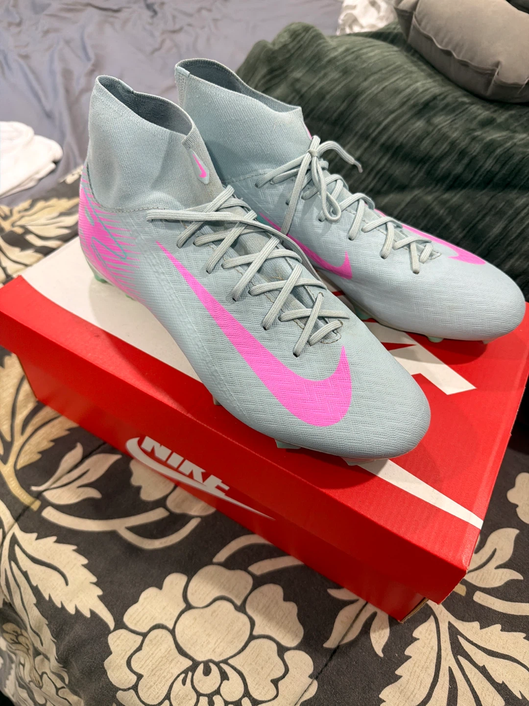 Nike Mens Zoom Superfly 10 Pro Fg Shoes
