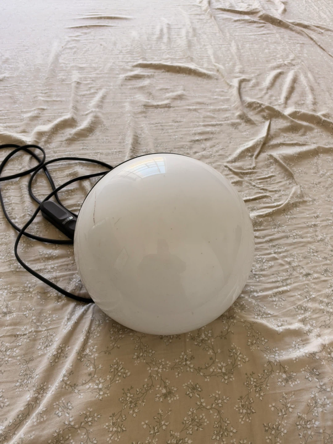 Black & white spherical floor lamp - photo 2