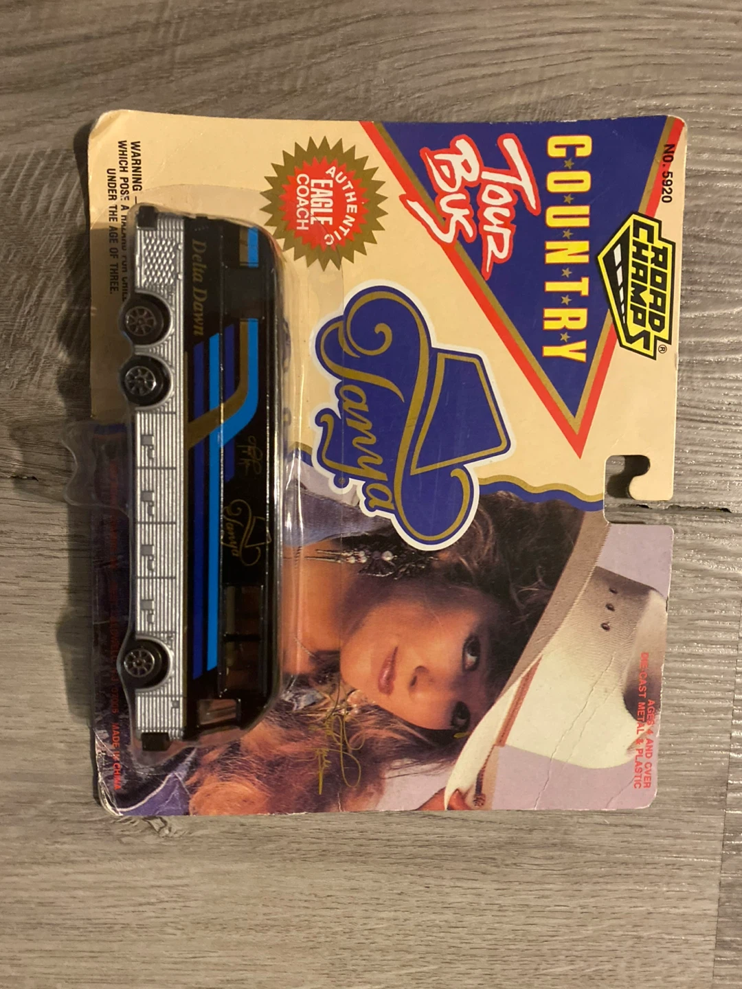 Road Champs Tour Bus Tanya collectible toy