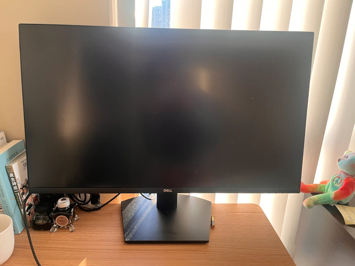 Dell 32 inch 4K UHD monitor