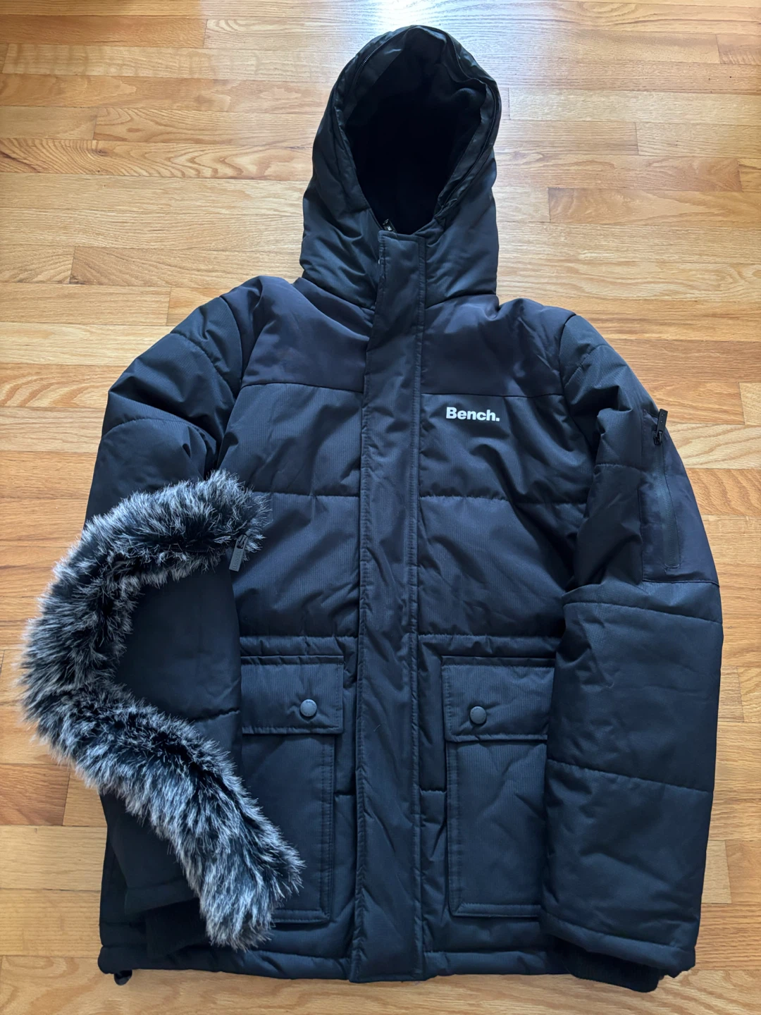 Men’s Bench Black Winter Parka Size Medium