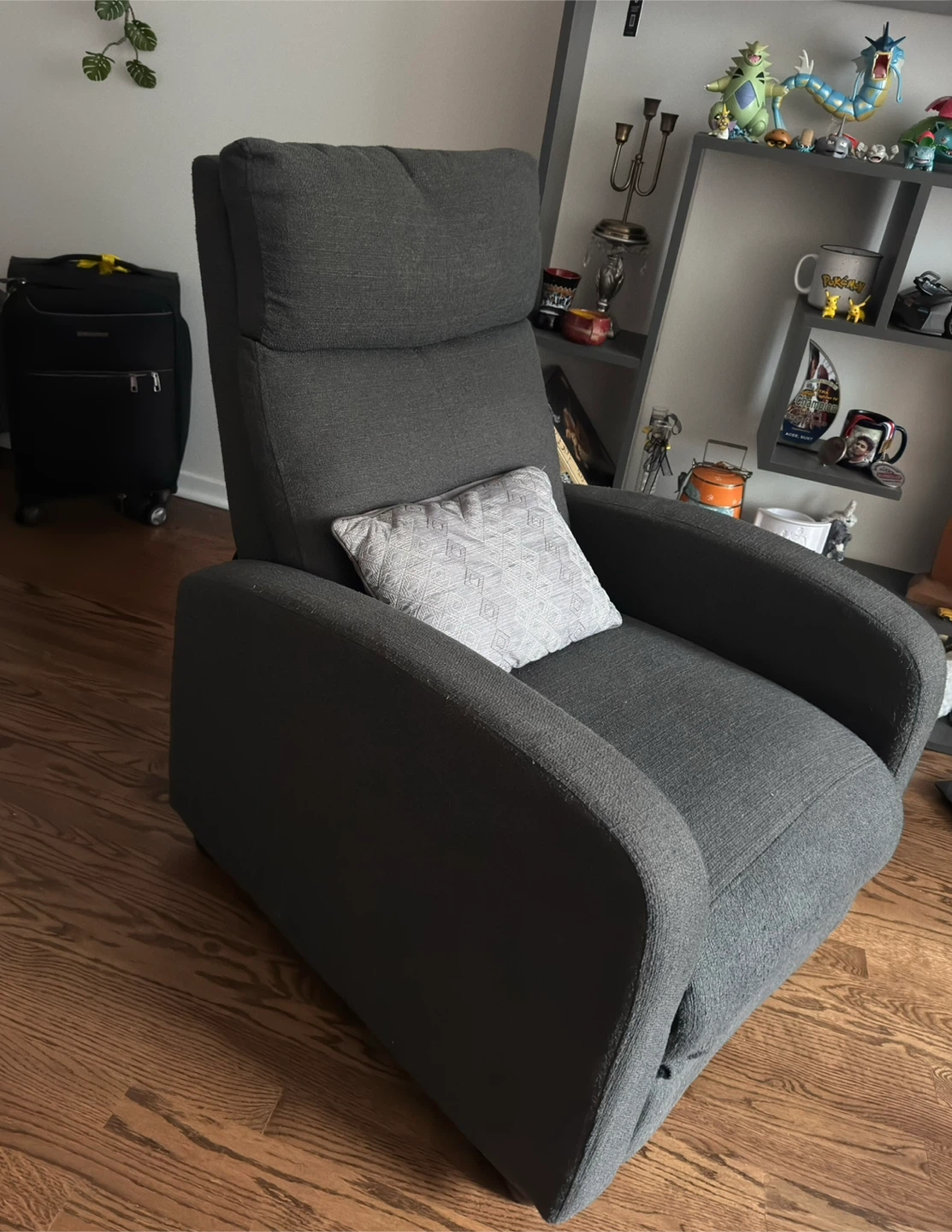 Push-back Recliner Chair (Gray)