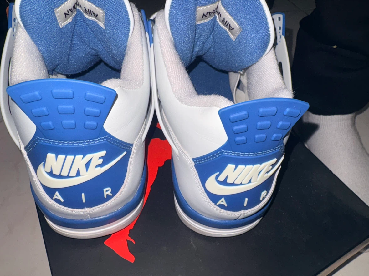 Air Jordan 4 Retro Military Blue Men's Size 10 - photo 2