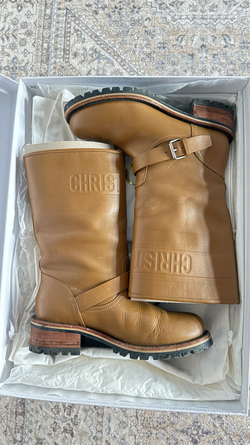 Dior Quest Calfskin Boots Size 38 - photo 2
