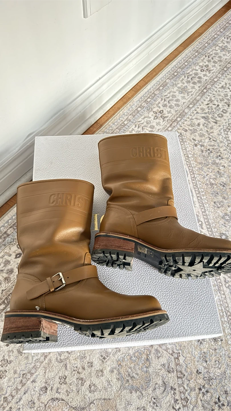 Dior Quest Calfskin Boots Size 38 - photo 5
