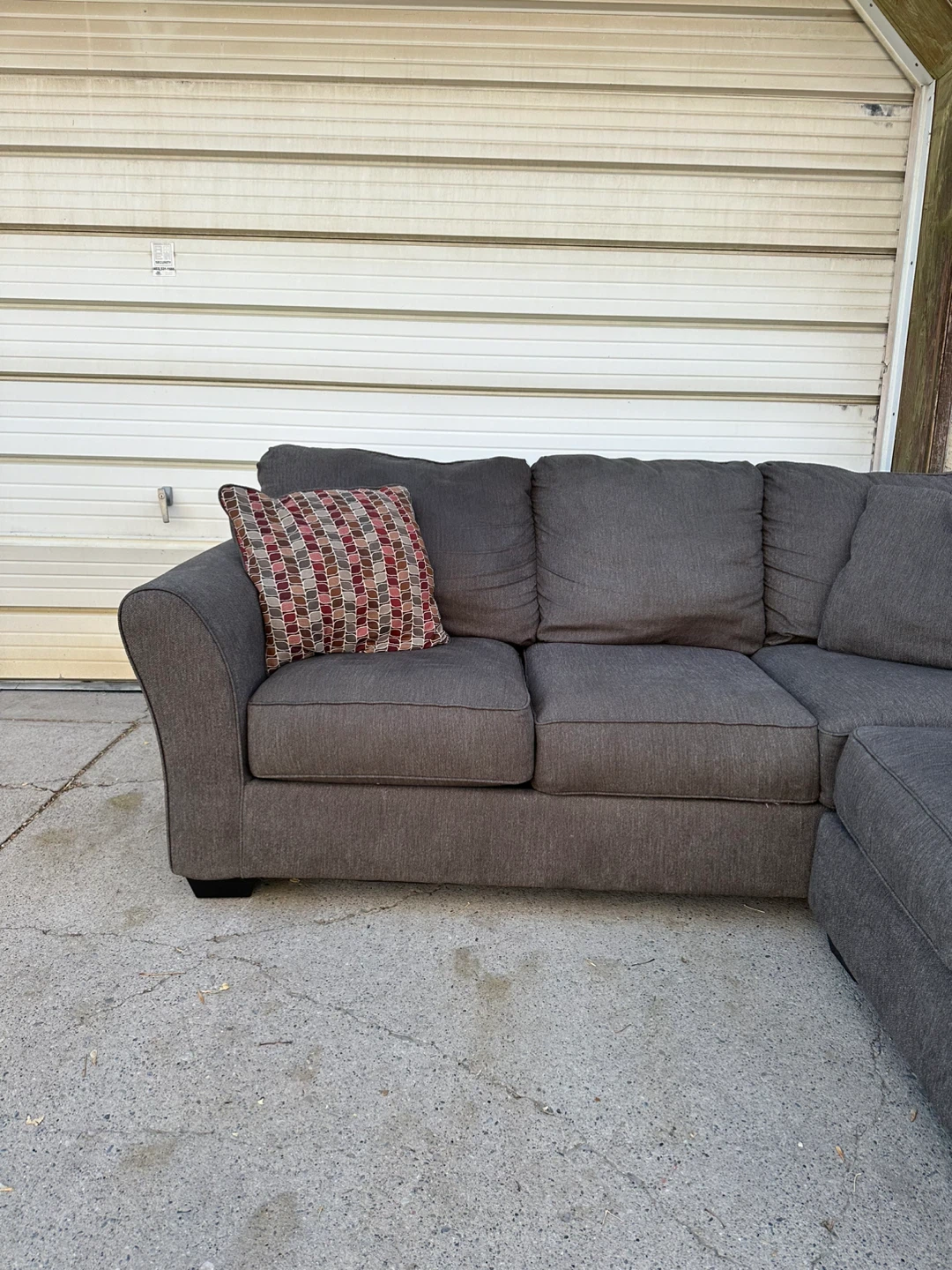 Ashley Furniture Large 6-Seat Sectional Sofa – Charcoal Grey - photo 3