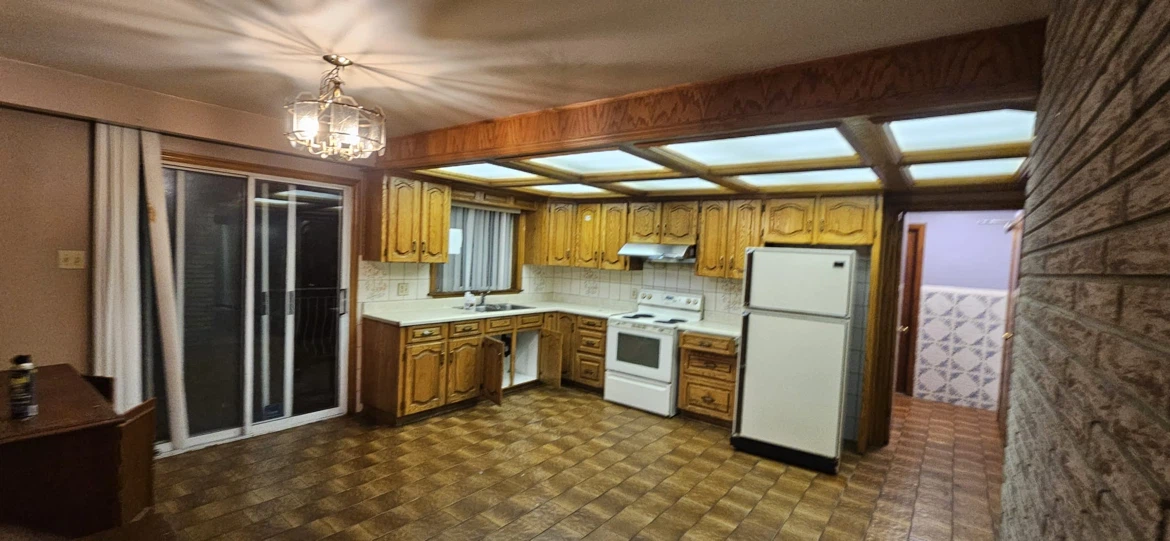 King Size room available for rent