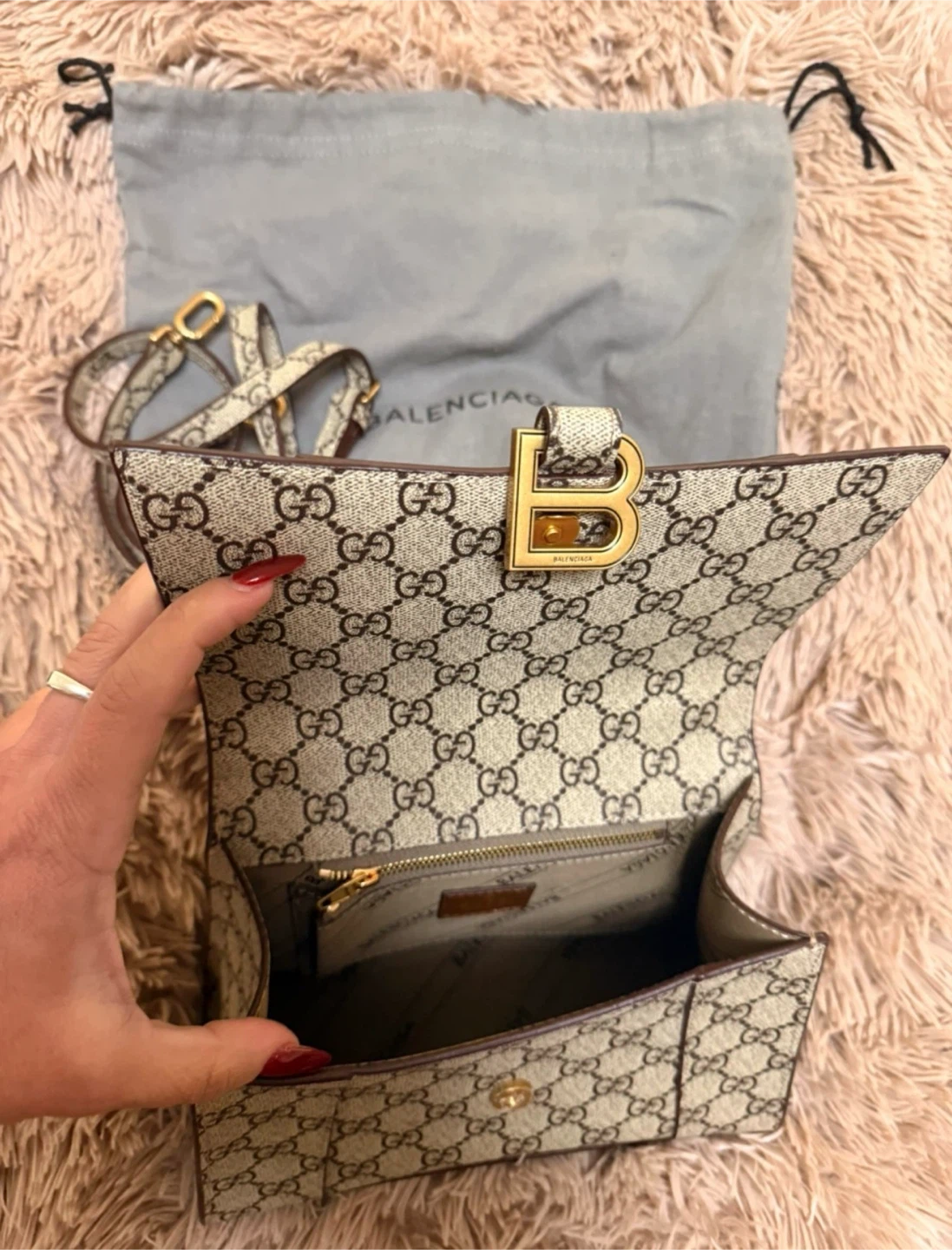 Hourglass Bag - photo 3