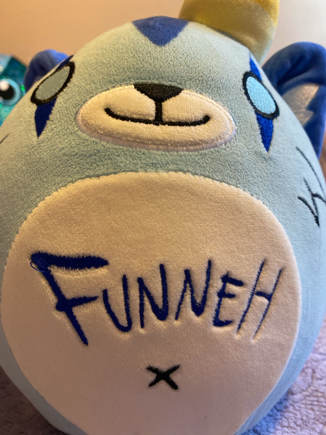 Krew Funneh and Lunar Plushie Set - photo 3
