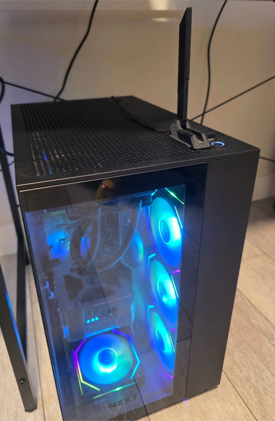 RTX 5090 32GB Gaming PC + Alienware 32” 4K 240Hz OLED Monitor - photo 4