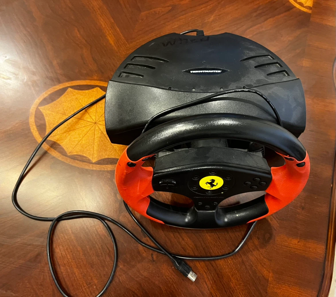 Thrustmaster Ferrari Racing Wheel