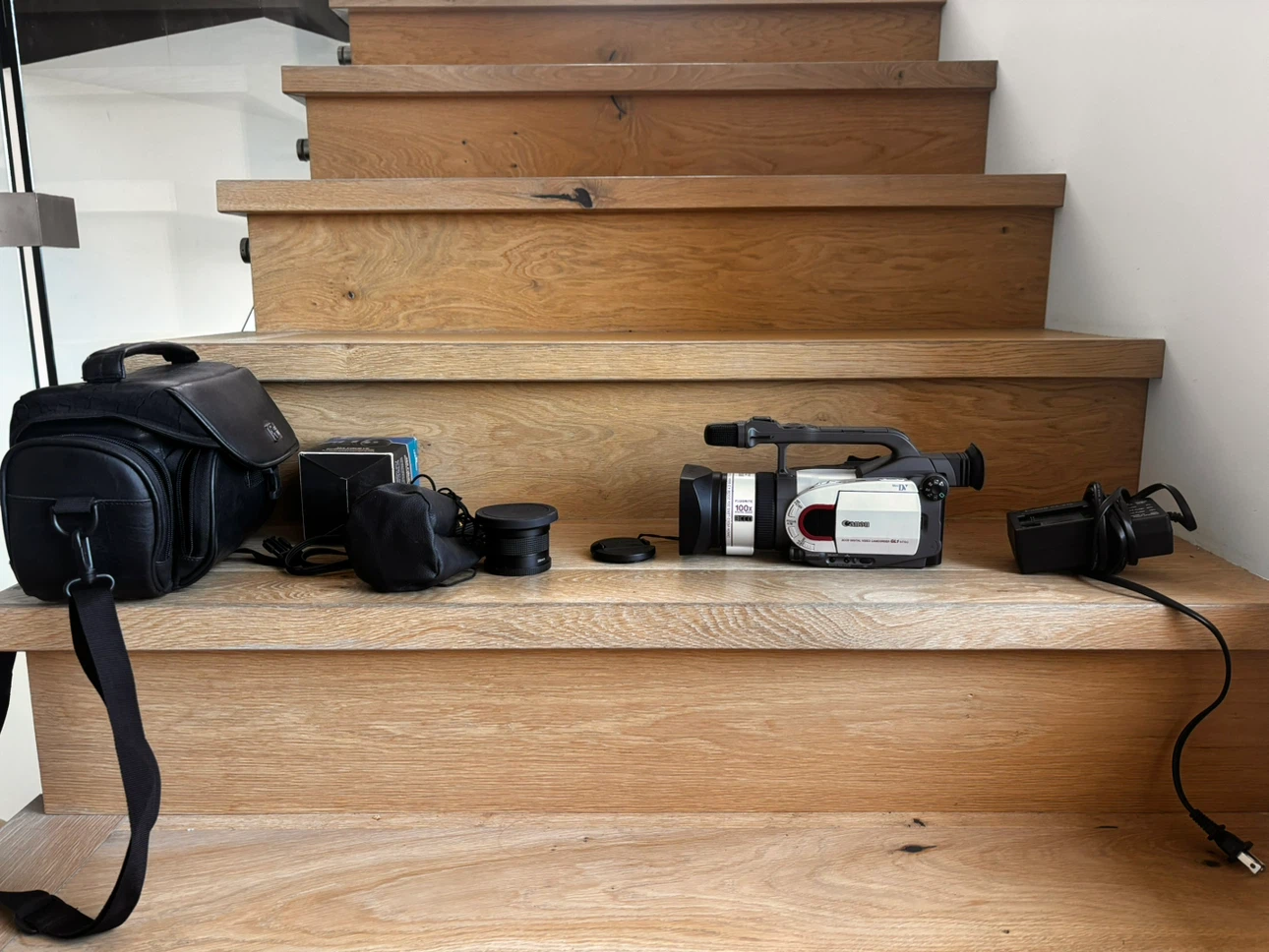 Canon GL1 Mini DV Camcorder with Fisheye Lens - photo 3