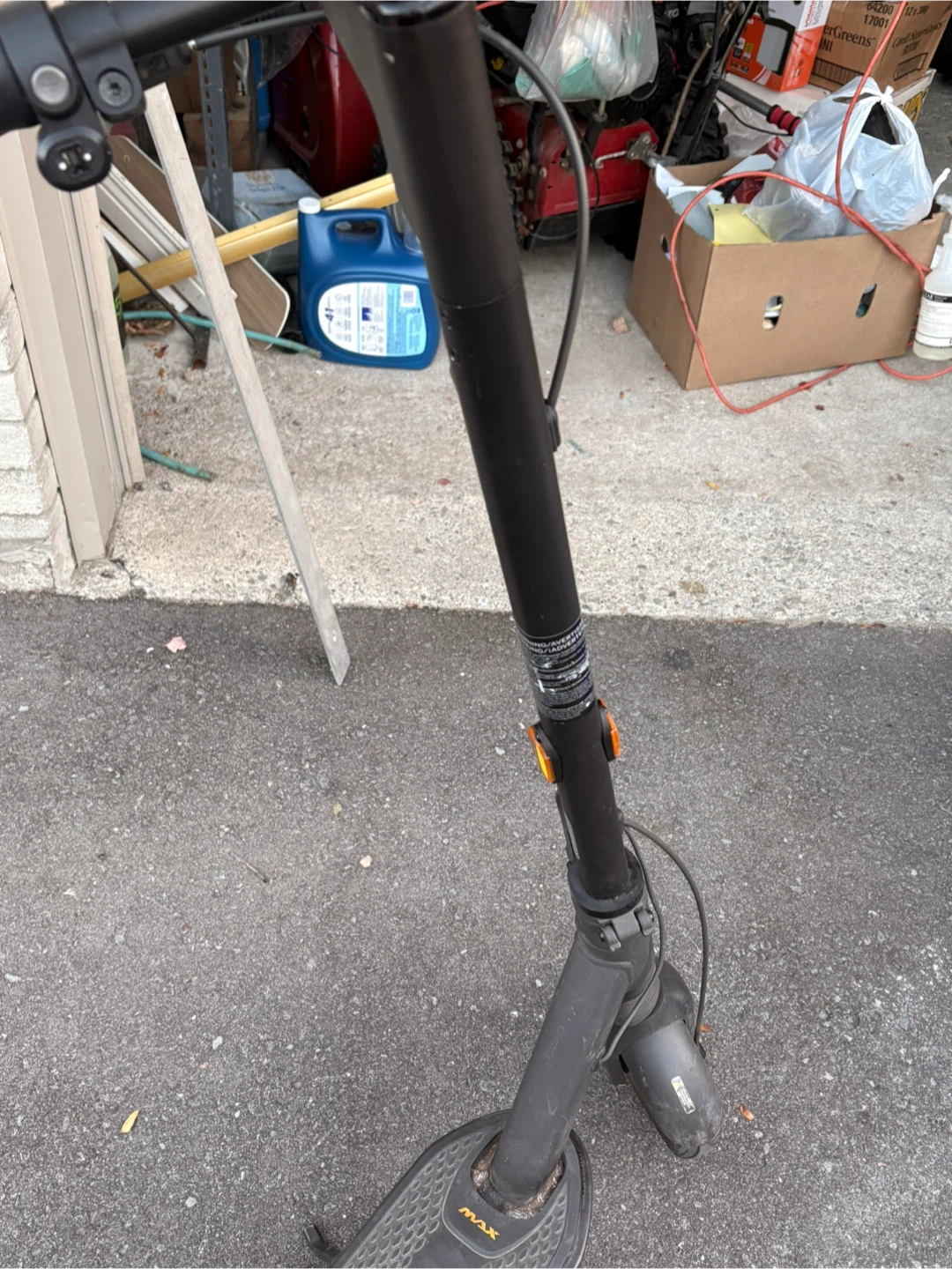 Ninebot Max Electric Scooter - photo 4