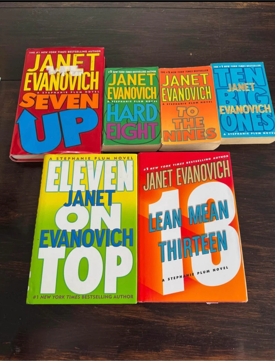 Set of 6 Janet Evanovich Stephanie Plum Novels