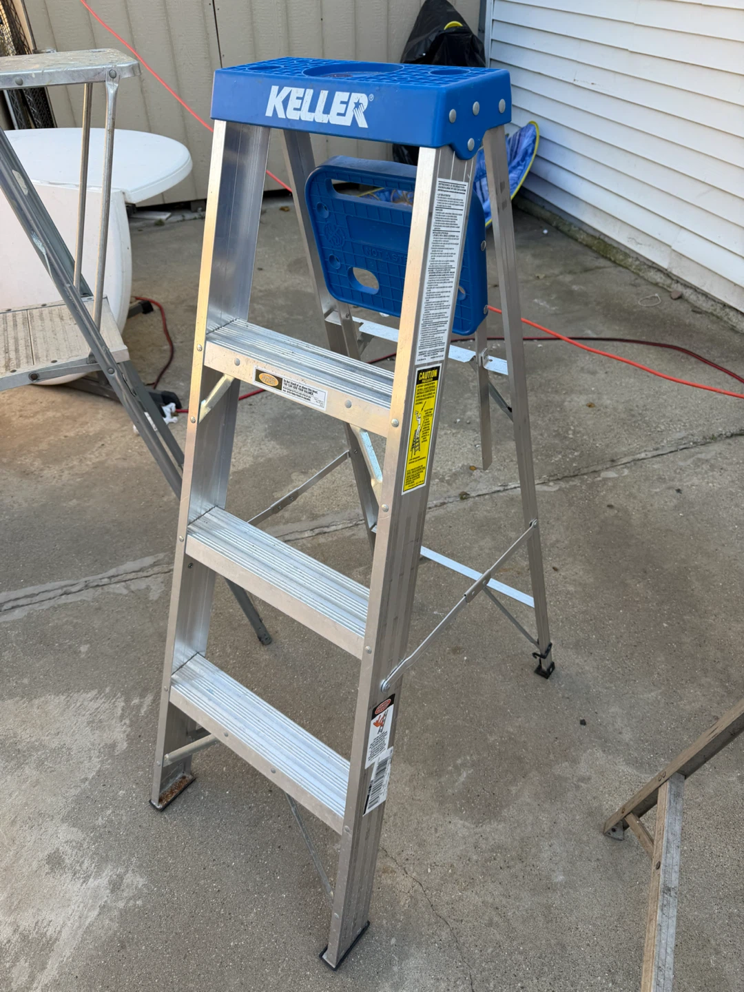 Keller 4 ft. Aluminum Stepladder