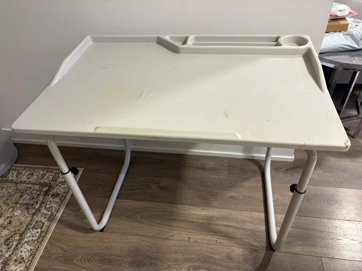 Adjustable White Kids Study Desk - photo 5