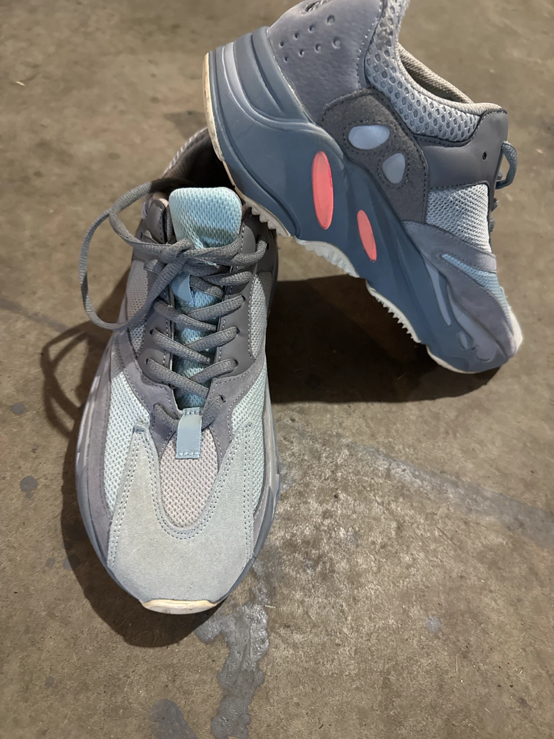 Adidas Yeezy Boost 700 Inertia size 8 - photo 2