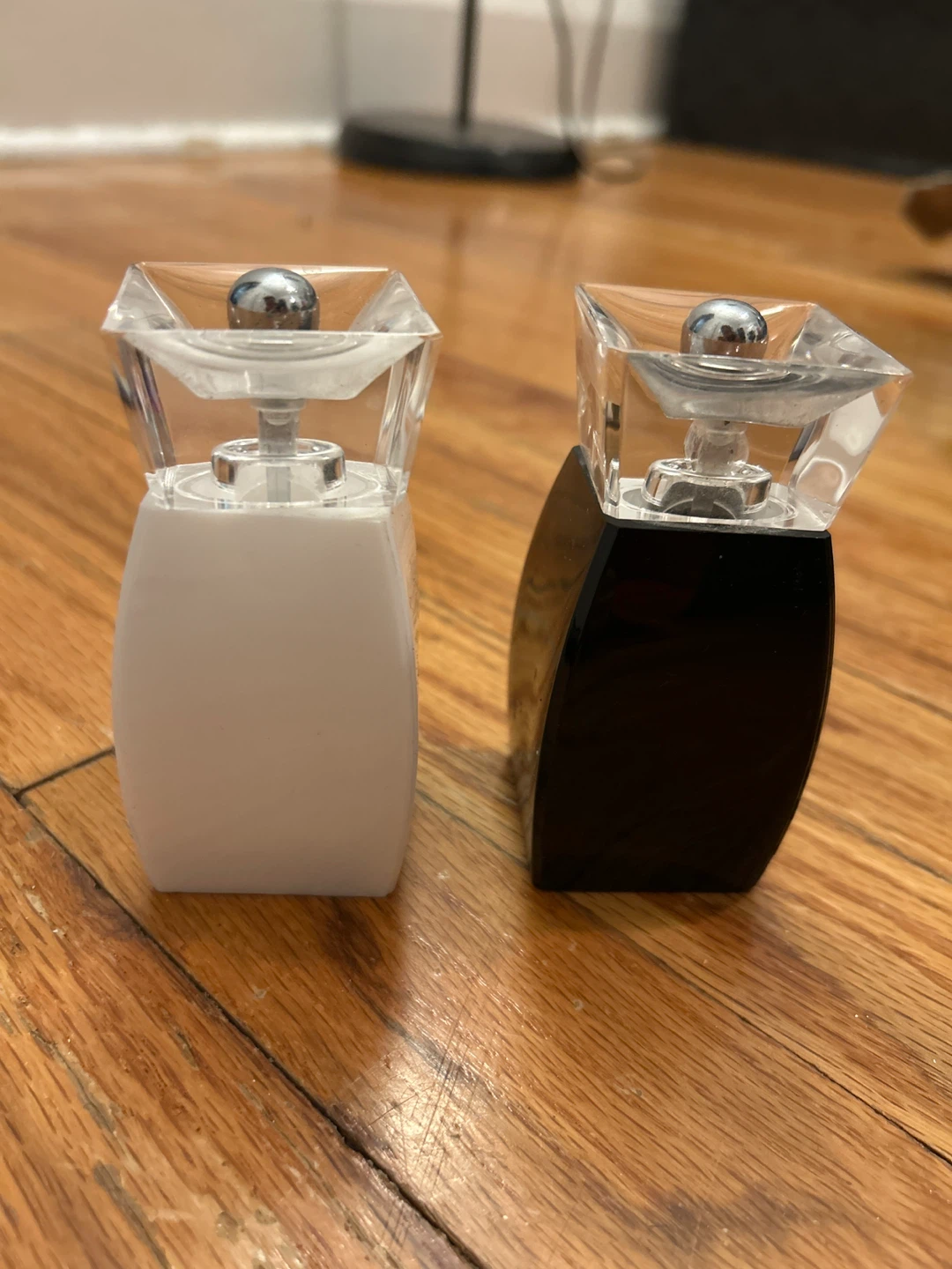 Salt and Pepper Grinder Set