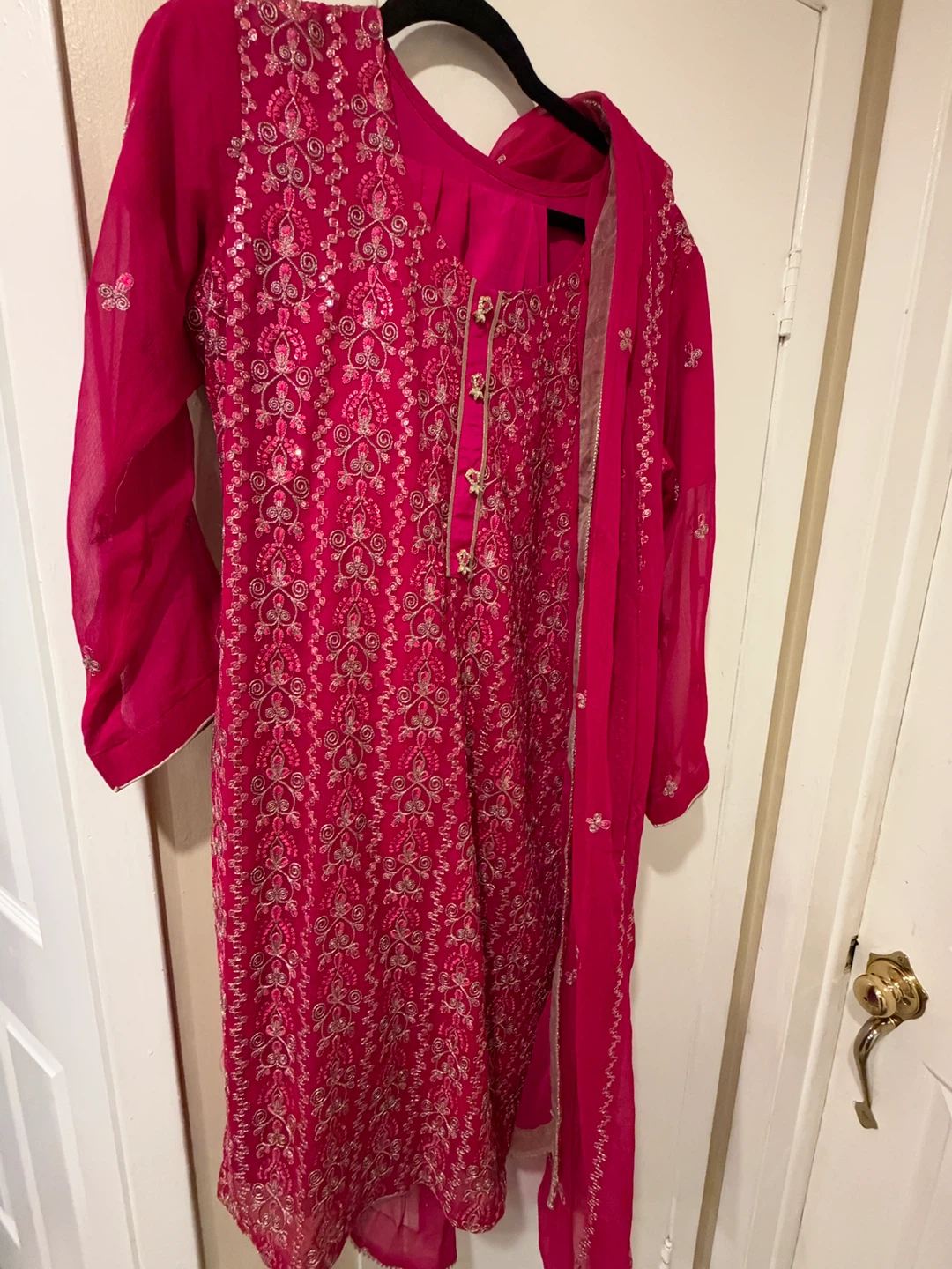 Pink Embroidered 3 pc shalwar kameez NEW