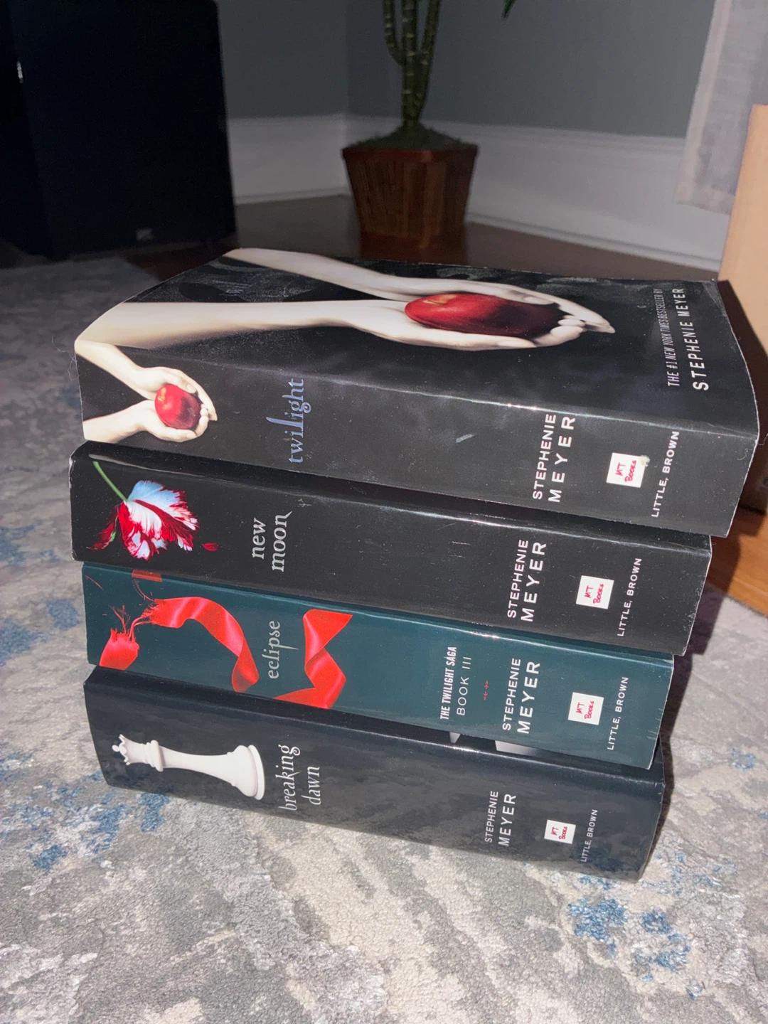 The Twilight Saga 4 Book Collection by Stephenie Meyer