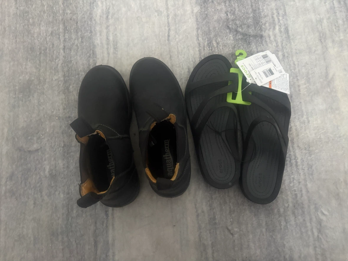 Aquatherm boots & Crocs flip flops (Size 7)(All together for $5)