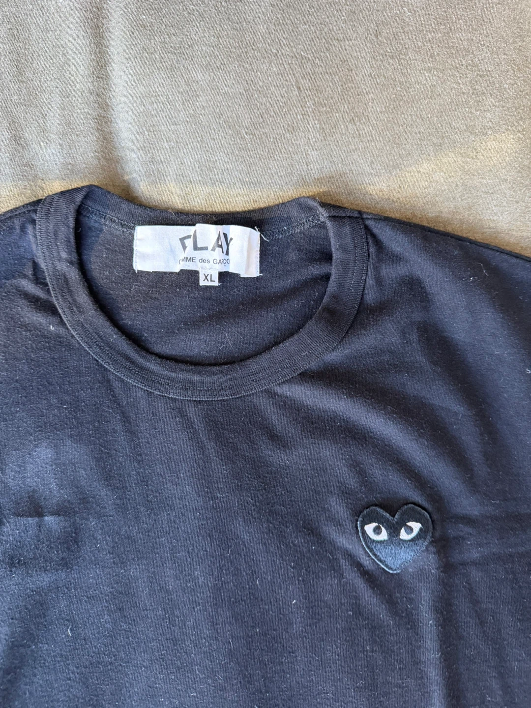 COMME des GARÇONS PLAY Black Heart T-Shirt - photo 2