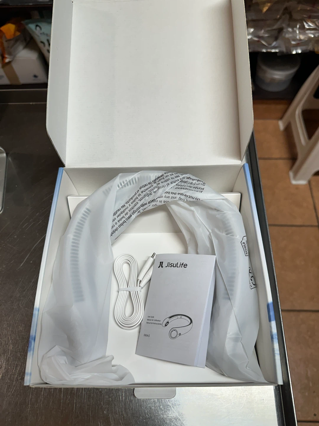 Jisulife FA14-S Portable Neck Fan - photo 2