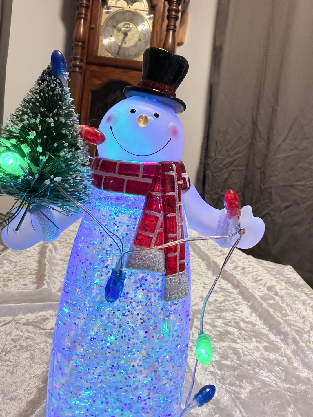 Light-Up Snowman Glitter Lantern