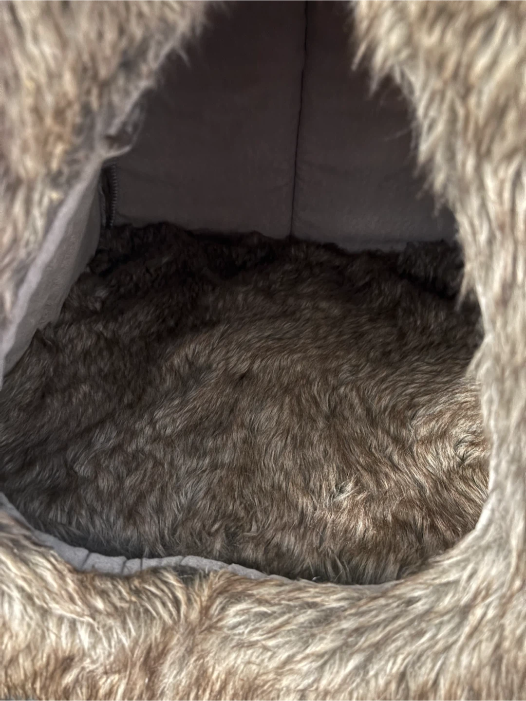 Marshall Couture Faux Fur Pet Cave - photo 2