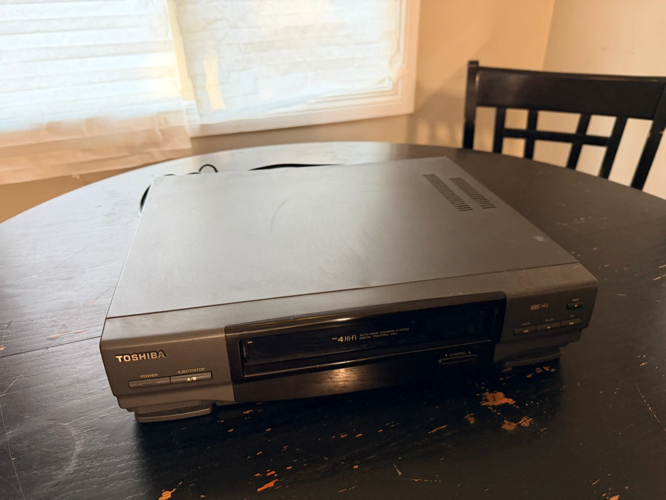 Toshiba M-64C VHS Cassette Recorder - photo 2
