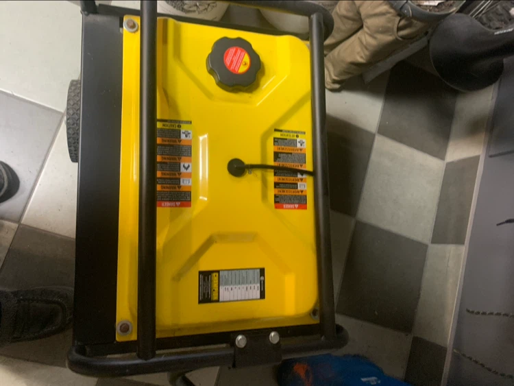 Champion 4000/3000 Watt Portable Generator - photo 3