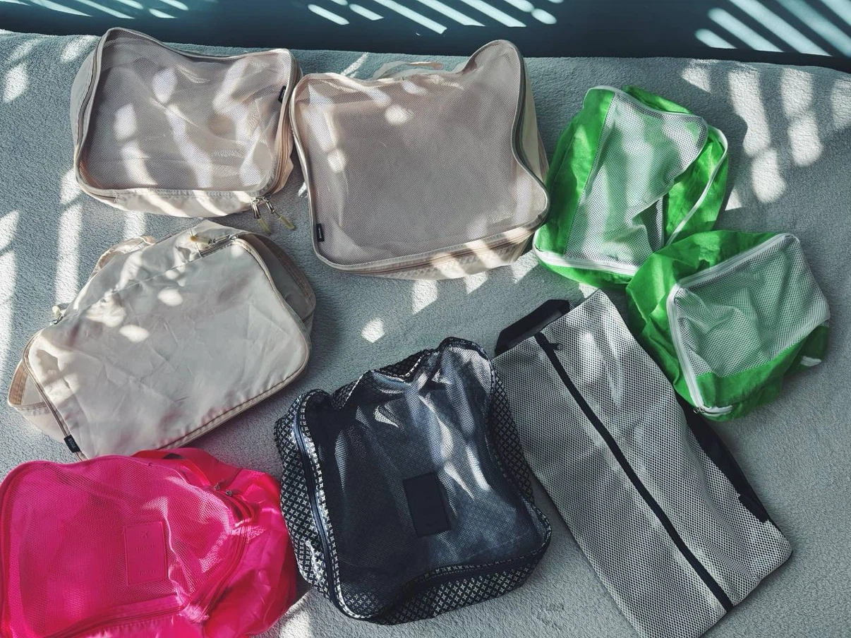 Packing Cubes Set of 8: Clothes, Shoes & Laundry Organizers