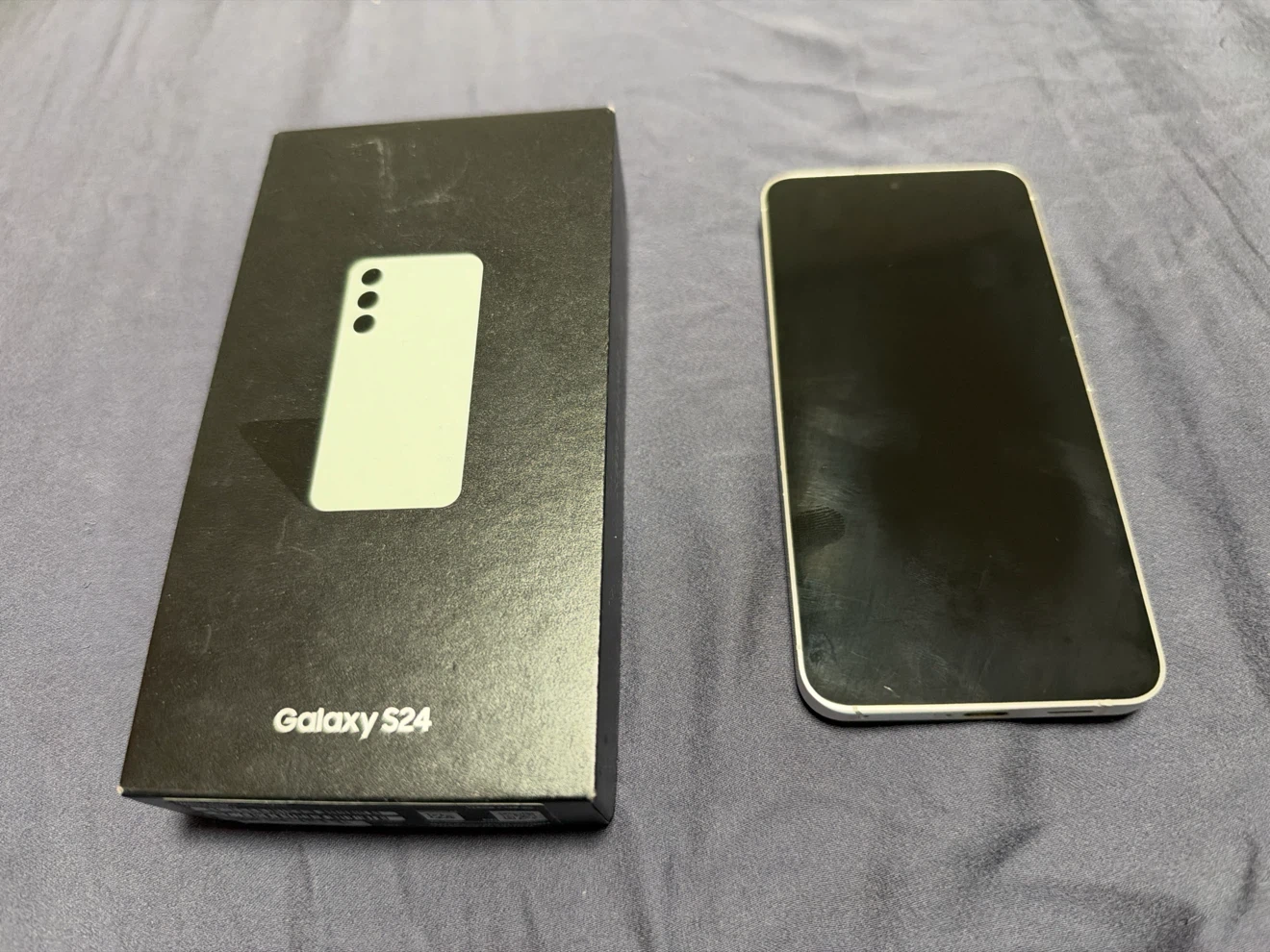Samsung Galaxy S24 with box