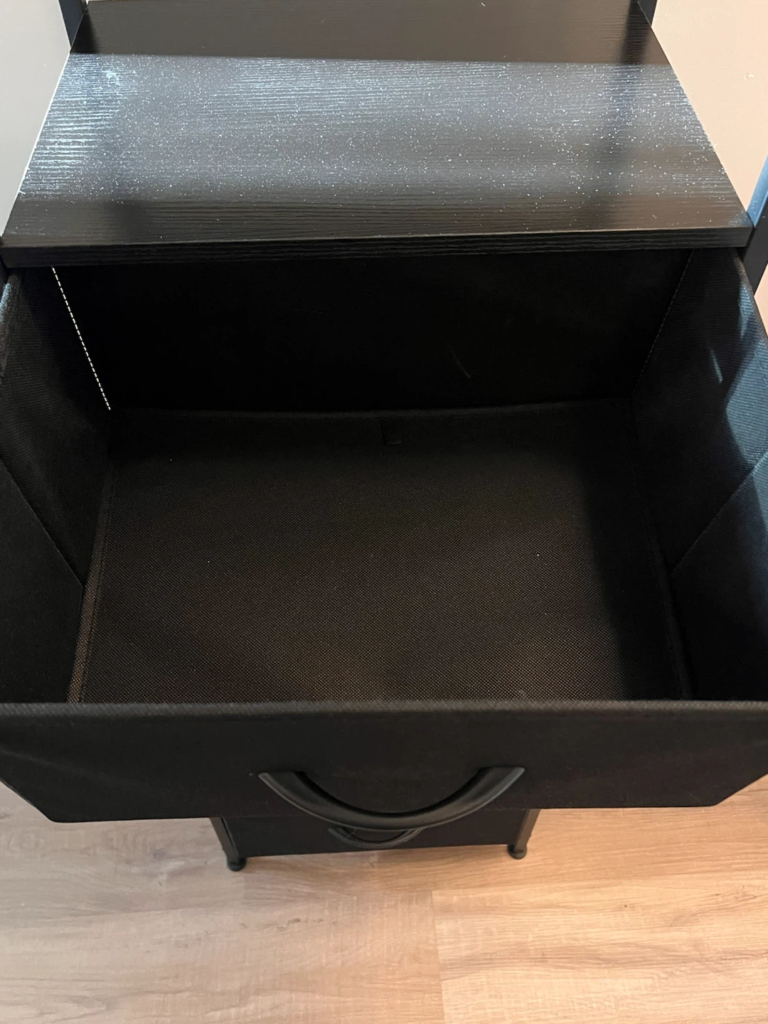 Tall 5 Drawer Dresser/ Storage Shelves - photo 3