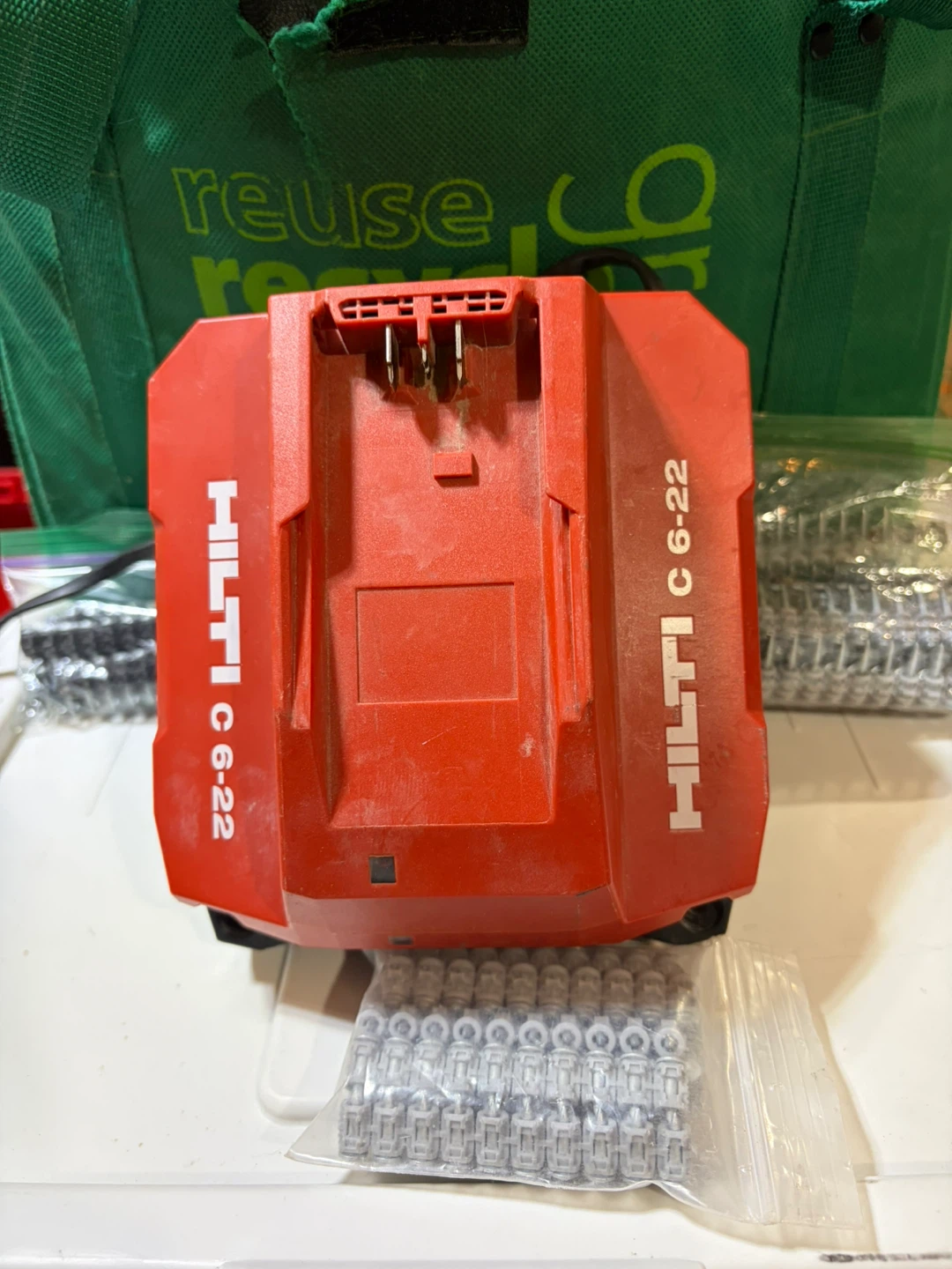 Hilti BX 3-22 Cordless Concrete Nailer Set - photo 4