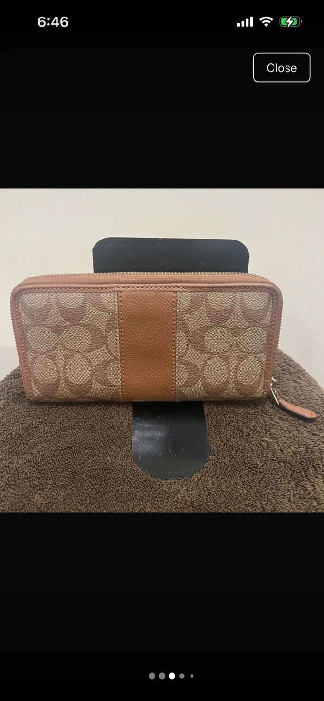 Coach Signature Long Zip Around Wallet - photo 3