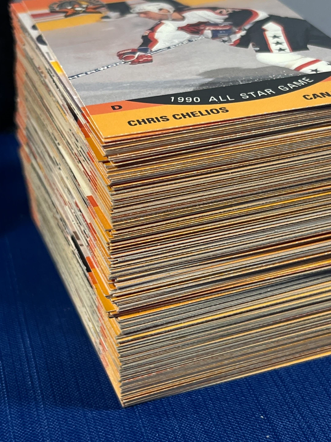 Sealed Erik Karlsson NHL Figure + 100 Vintage Cards Bulk Bonus - photo 3