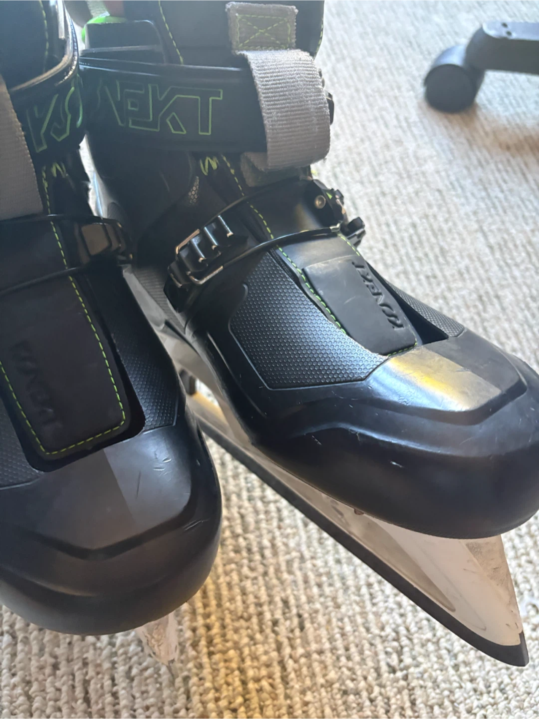 Bauer Konekt H275 Goalie Skates Size 8-8.5 - photo 4