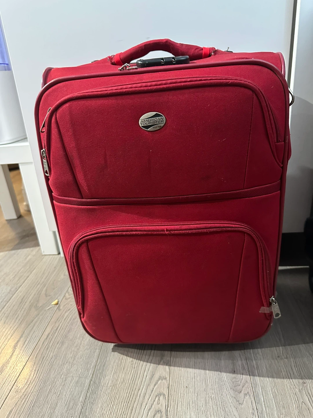 American Tourister Red Carry-On Luggage (51x37x25 cm) - photo 2
