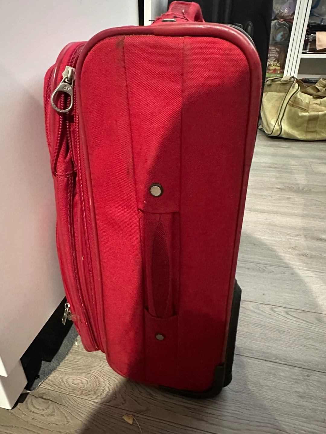 American Tourister Red Carry-On Luggage (51x37x25 cm) - photo 5