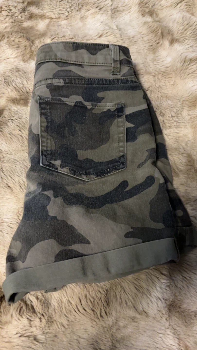 George Camo Shorts - photo 2