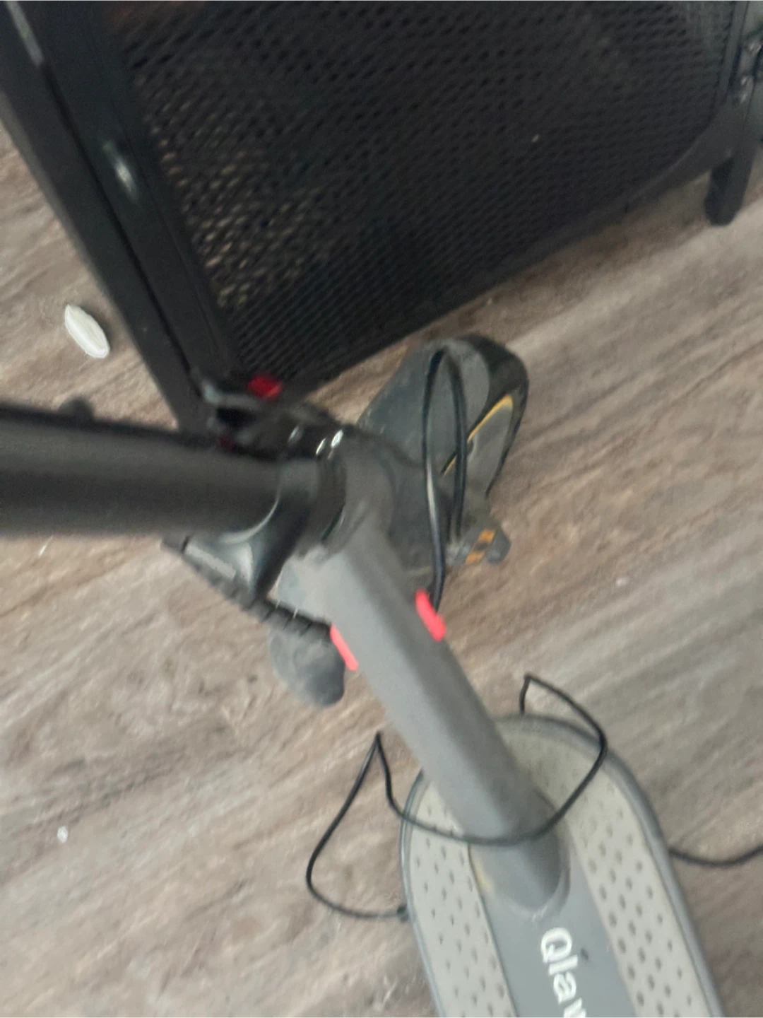 Qlaway Electric Scooter - photo 2