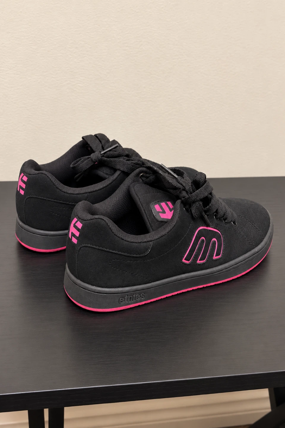 Etnies Shoes - Y2K Skater Style