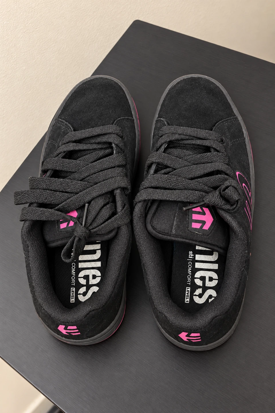 Etnies Shoes - Y2K Skater Style - photo 2
