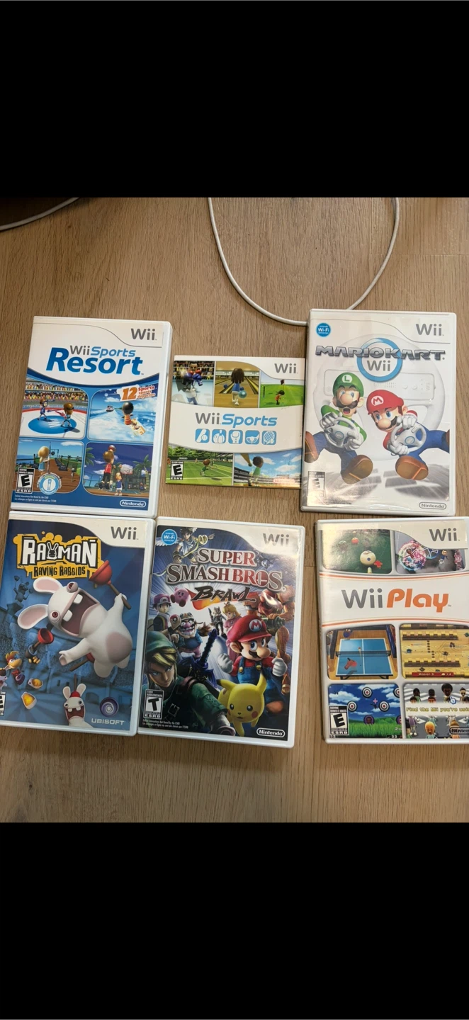 Wii console and games - photo 2