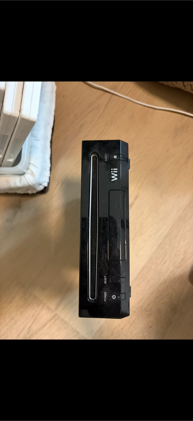 Wii console and games - photo 5