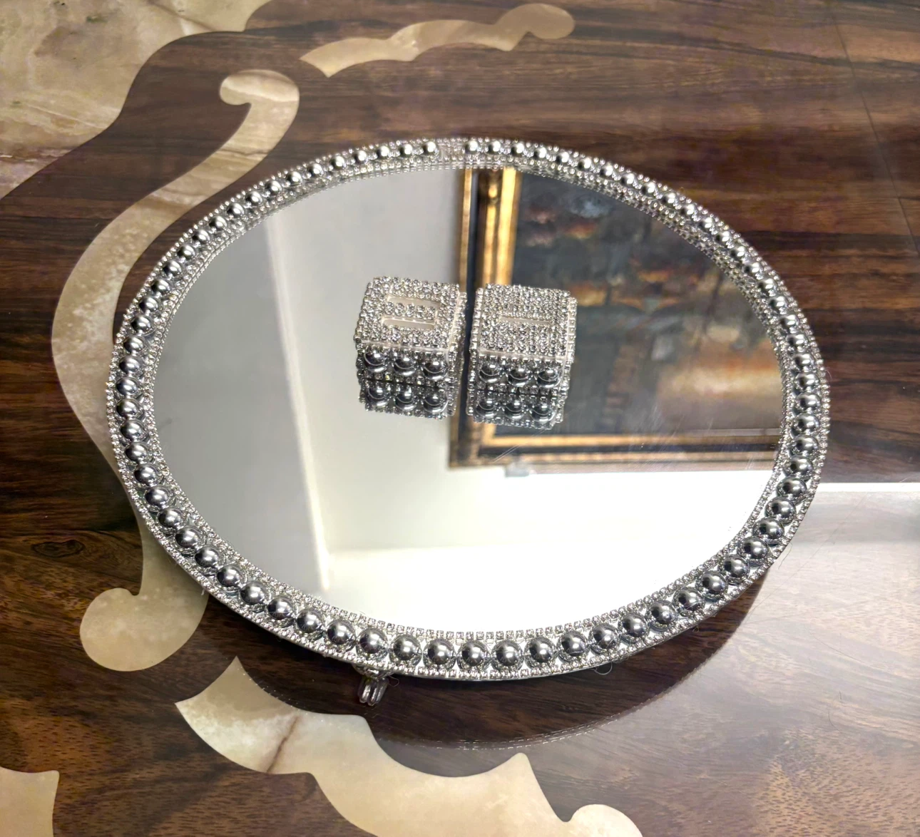 Round Mirror Tray with silver Pearls & silver rhinestone Border - photo 4