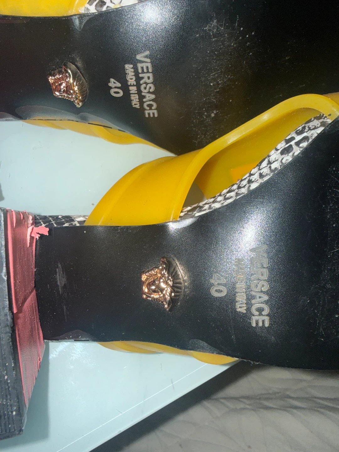 Versace Heels, Size 40 - photo 3